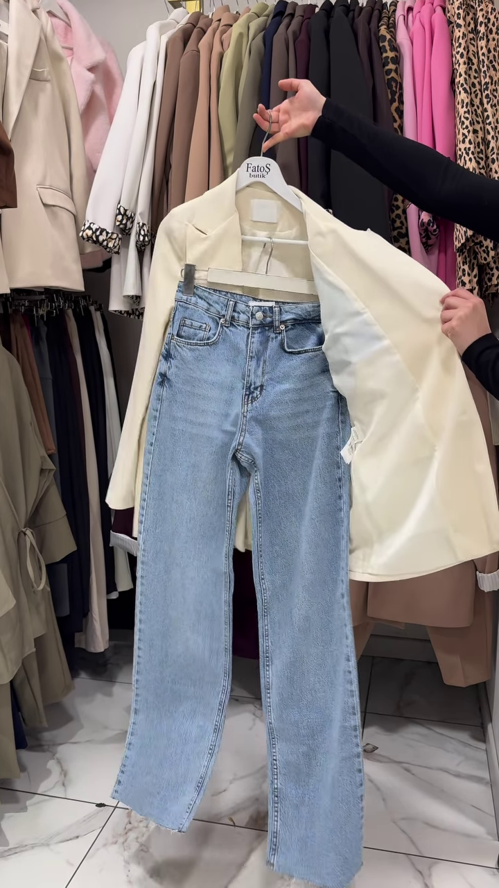 Trendy Denim & Blazer Co-Ord Set – A Chic Fusion of Style - Image 2