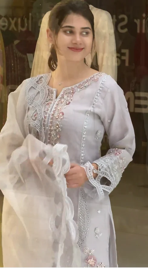 Women's Rayon Embroidered Kurta, Pant with Dupatta Set - Image 5