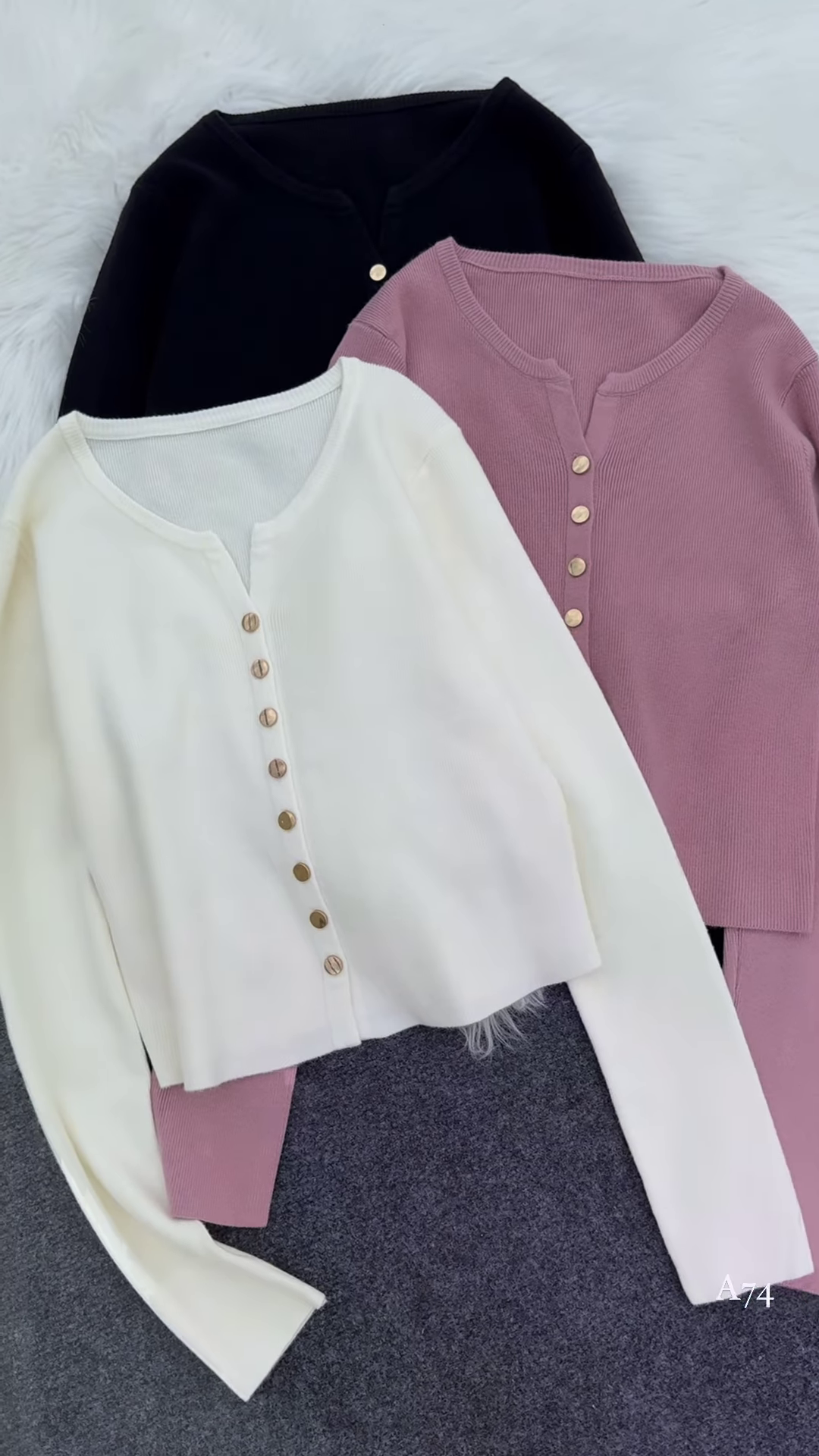 Chic Buttoned Cardigan Collection – Soft Knitwear in Vibrant Colors - Image 3