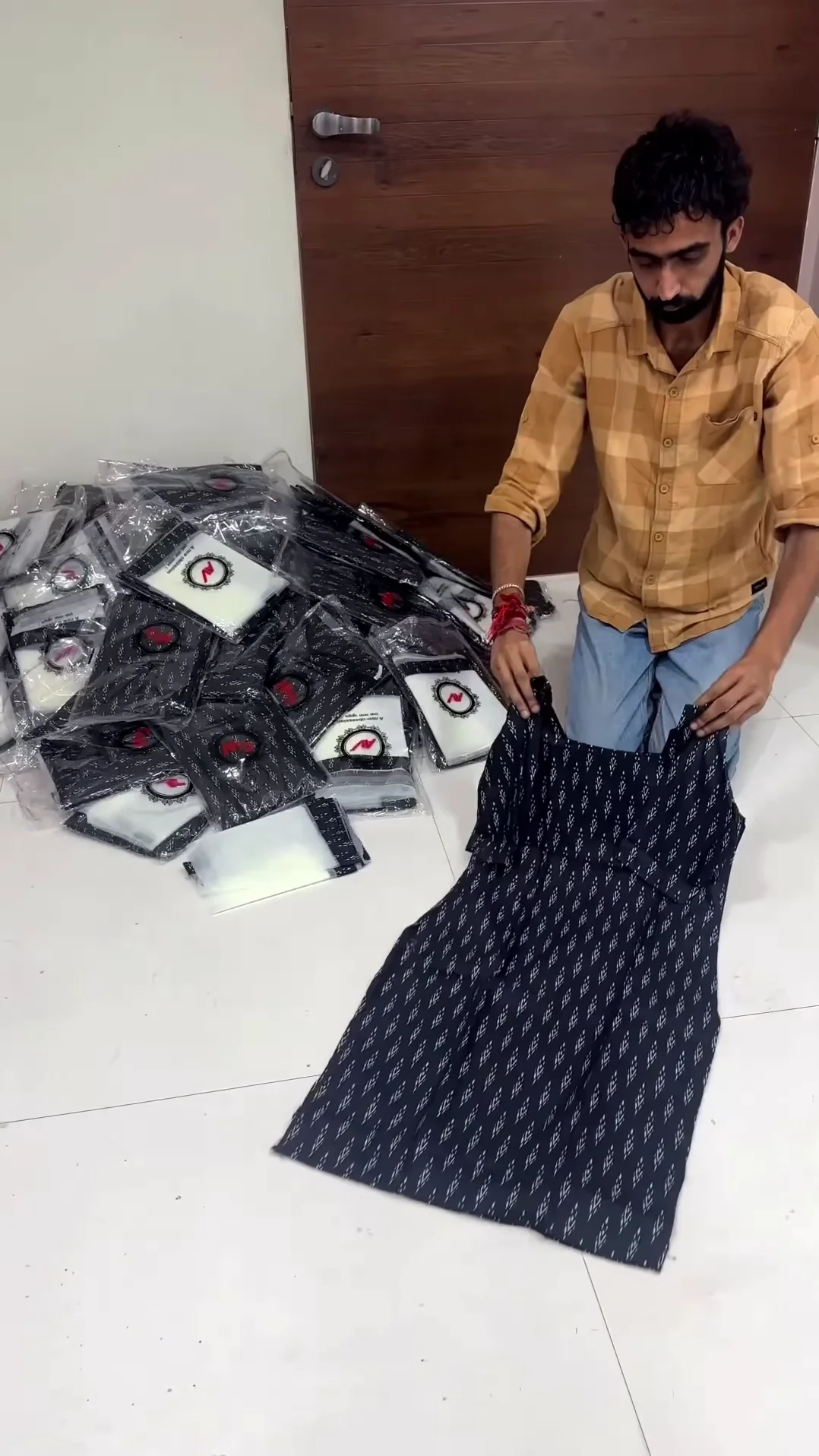 Black & White Printed Sleeveless Cotton Kurti – Stylish & Comfortable - Image 4