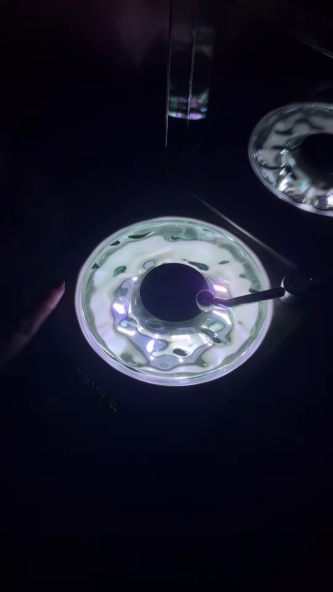 โRetro Vibes Meet Mesmerizing Light ๐๐ถโ - Image 2