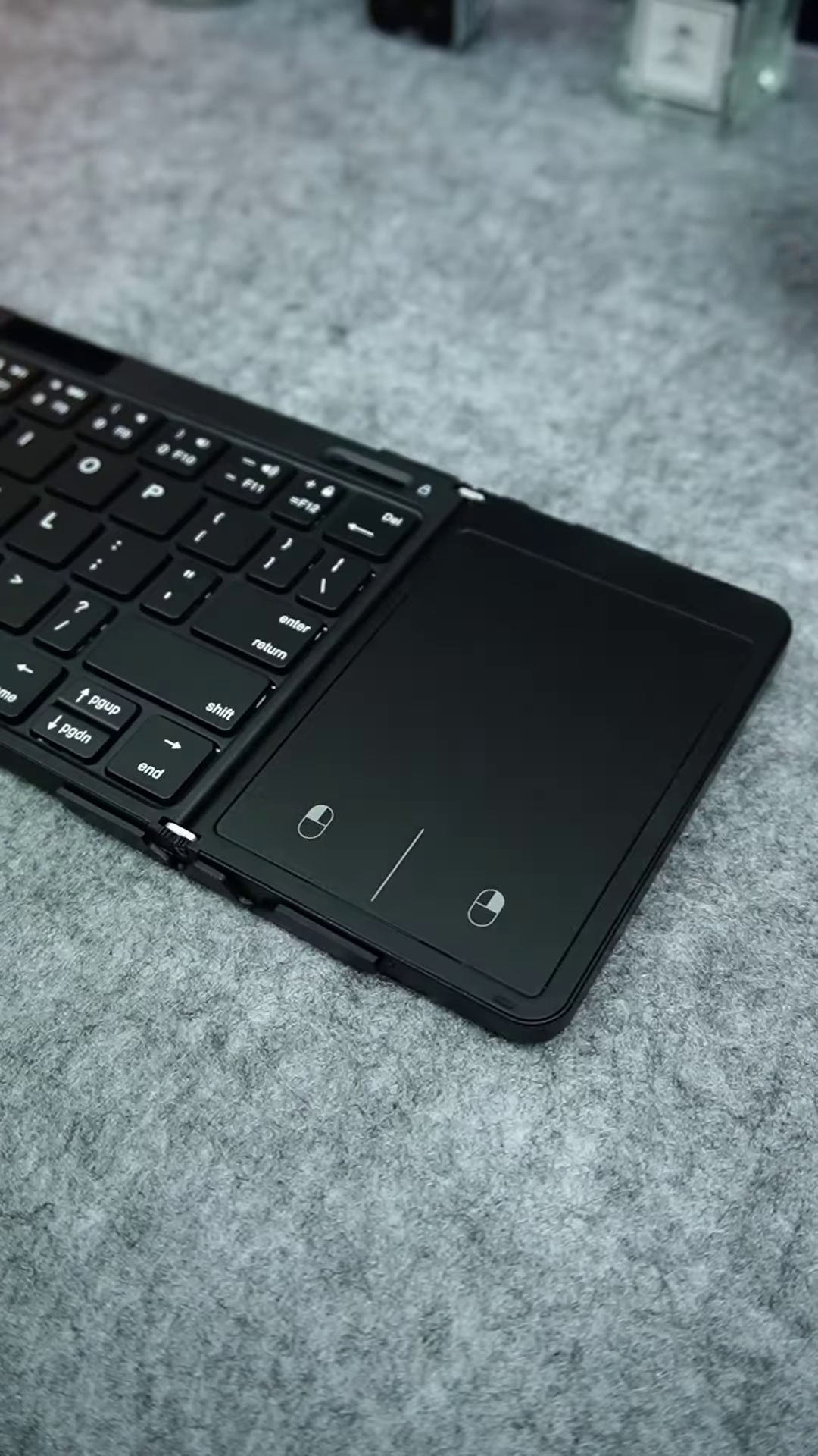 🖥️ Foldable Bluetooth Keyboard with Touchpad - Image 4